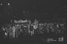 Manifestacja z okazji obchod&oacute;w Święta Niepodległości 11 Listopada na placu Litewskim w Lublinie