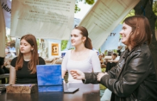 Miasto Poezji 2025 &ndash; Poezja i kolaż &ndash; wycinanie frazy