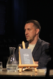 Pierścień z papieru. Trzy opowiadania