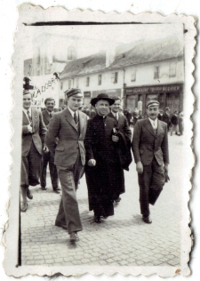 Poch&oacute;d student&oacute;w KUL na Krakowskim Przedmieściu w Lublinie (na wysokości placu Litewskiego)