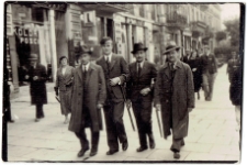 Studenci KUL na Krakowskim Przedmieściu w Lublinie (Krakowskie Przedmieście 58)