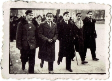 Studenci KUL na Krakowskim Przedmieściu w Lublinie (na wysokości placu Litewskiego)