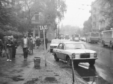 Post&oacute;j taks&oacute;wek przy Krakowskim Przedmieściu 76 w Lublinie