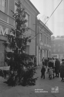 Dom Towarowy Mini &ndash; Max przy placu Kr&oacute;la Władysława Łokieka w Lublinie