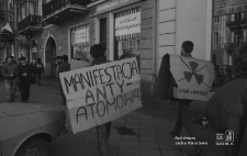 Krakowskie Przedmieście 60 w Lublinie. Manifestacja anty-atomowa