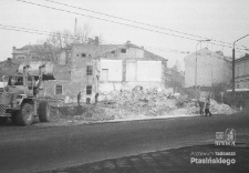 Wyburzanie kamienicy przy ulicy Bernardyńskiej 19 w Lublinie (ul. Dąbrowskiego)