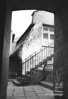 Podw&oacute;rze przy ulicy Grodzkiej 34 w Lublinie