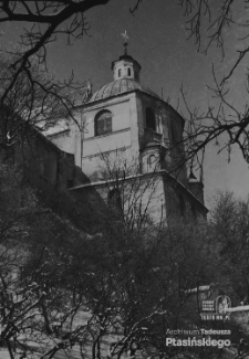 Widok na klasztor oo. Dominikan&oacute;w od ul. Podwale w Lublinie