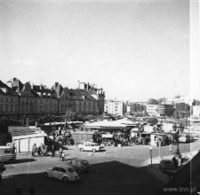 Targ na Placu Zebrań Ludowych