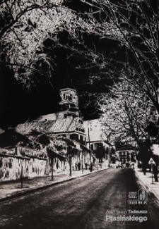 Ulica Bernardyńska w Lublinie (ul. Dąbrowskiego) &ndash; klasztor i kości&oacute;ł pobernardyński pw. Nawr&oacute;cenia św. Pawła (solaryzacja)