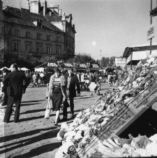 Targ na Placu Zebrań Ludowych