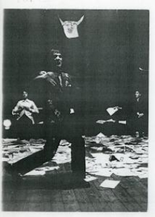 Fotografia ze spektaklu "Zesłani do Raju" Teatru Scena 6