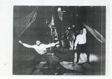 Fotografia z przedstawienia &bdquo;Wiosna Lud&oacute;w&rdquo; Teatru Scena 6