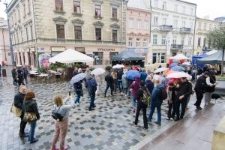 Spacery z Bramy: Co podać ? W menu lubelskie restauracje i kawiarnie okresu PRL-u