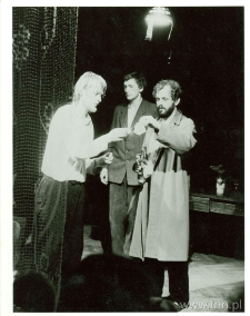 Spektakl "Nie nam lecieć na wyspy szczęśliwe" teatru Provisorium