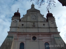 Fasada kościoła parafilanego w Turobinie