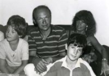 Symeon Fersztman, son of the rescuod of Ostrowski Family Szol Fersztman with his family. Paris, January 22, 1985