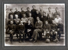 Zdjęcie zbiorowe uczni&oacute;w Gimnazjum im. S. Staszica w Lublinie