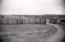 Widok na III pole więźniarskie byłego obozu koncentracyjnego na Majdanku