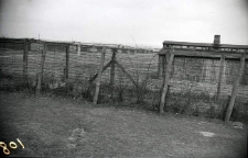 Widok na pole więźniarskie byłego obozu koncentracyjnego na Majdanku