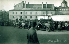 Uroczystosci na Placu Katedralnym w dniu 5 listopada 1916 roku