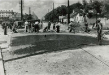 Przebudowa ulicy Warszawskiej w Lublinie - brukowanie kostką bazaltową I etap