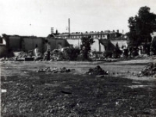 Rozbiórka domu strzeleckiego - w czasie rozbiórki