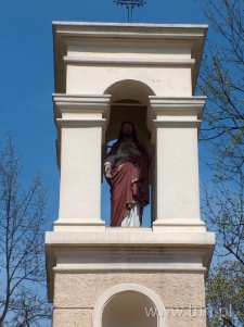 Kapliczka przy Alejach Racławickich w Lublinie