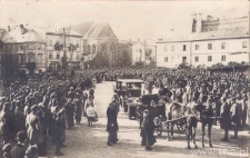 Uroczystości na Placu Katedralnym w Lublinie w dniu 5 listopada 1916 roku