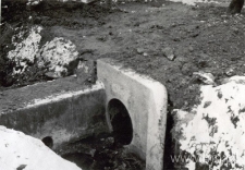 Rzeka Czech&oacute;wka w Lublinie, wlot. Fotografia