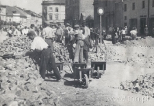 Krakowskie Przedmieście w Lublinie w czasie regulacji. Fotografia