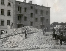 Rozbiórka domu przy ulicy Narutowicza róg Chopina w Lublinie. Fotografia