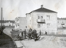 Ulica Czwartak&oacute;w w Lublinie, w czasie regulacji. Fotografia