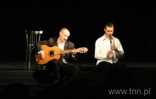 Witold Dąbrowski i Jarosław Adamów podczas spektaklu "Ostatni demon"