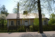 Budynek organist&oacute;wki w J&oacute;zefowie Biłgorajskim