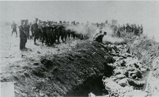 Masowe mordy dokonywane przez Einsatzgruppen