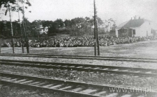 Otwock, Żydzi oczekujący na załadunek