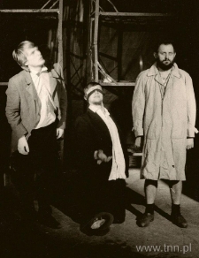 Spektakl "Nie nam lecieć na wyspy szczęśliwe" teatru Provisorium