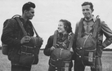 Wanda Szteyn podczas drużynowych vice-mistrzostw w skokach na spadochronie