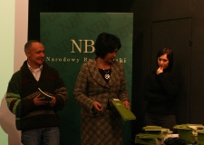 Ewa Waszkiewicz podczas prezentacji monet kolekcjonerskich poświęconych Sprawiedliwym wśród Narodów Świata