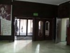 Hol I Liceum Og&oacute;lnokształcącego im. Mikołaja Kopernika w Kołobrzegu