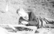 Władysław Panas na strzelnicy : przygotowanie do strzału