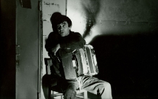 Henryk Sobiechart podczas premiery spektaklu "Zbyt głośna samotność"