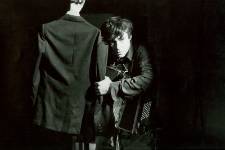 Henryk Sobiechart podczas premiery spektaklu "Zbyt głośna samotność"