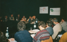 Uczestnicy sesji "Pamięć-Miejsce-Obecność"