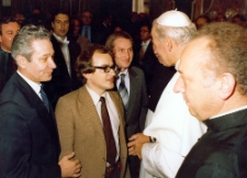 Redaktorzy "Spotkań": Stefan Sawicki, Piotr Jegliński i Janusz Kurpski podczas audiencji u Jana Pawła II