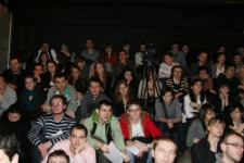 Publiczność podczas wykładu Krzysztofa Ingardena "Architektura pustki"