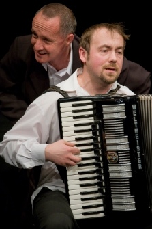 Witold Dąbrowski i Bartosz Stańczyk w "Dyptyku Chasydzkim"