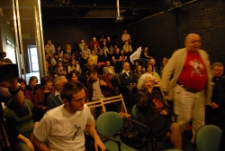 Publiczność zgromadzona na obchodach 20 rocznicy powstania Teatru NN