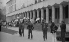 Rotacyjny protest na schodach KUL - „Sitting”, 5 - 10 maja 1988 w Lublinie